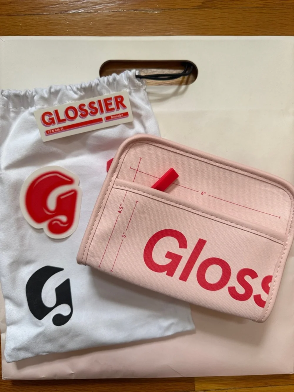 GLOSSIER Mini Beauty Bag
